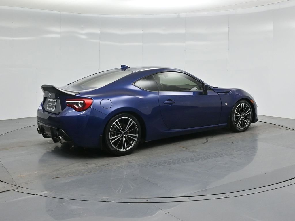 Used 2017 Toyota 86 image 19