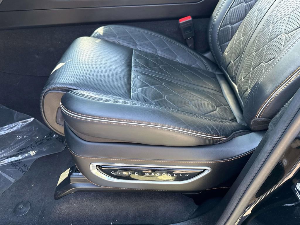 Used 2022 Jeep Grand Wagoneer Series III image 30