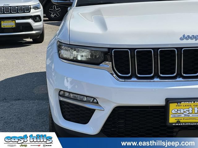 Used 2023 Jeep Grand Cherokee Limited AWD/4WD image 9