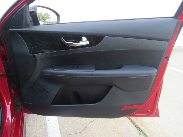 Used 2022 Kia Forte GT w/ GT2 Package image 18