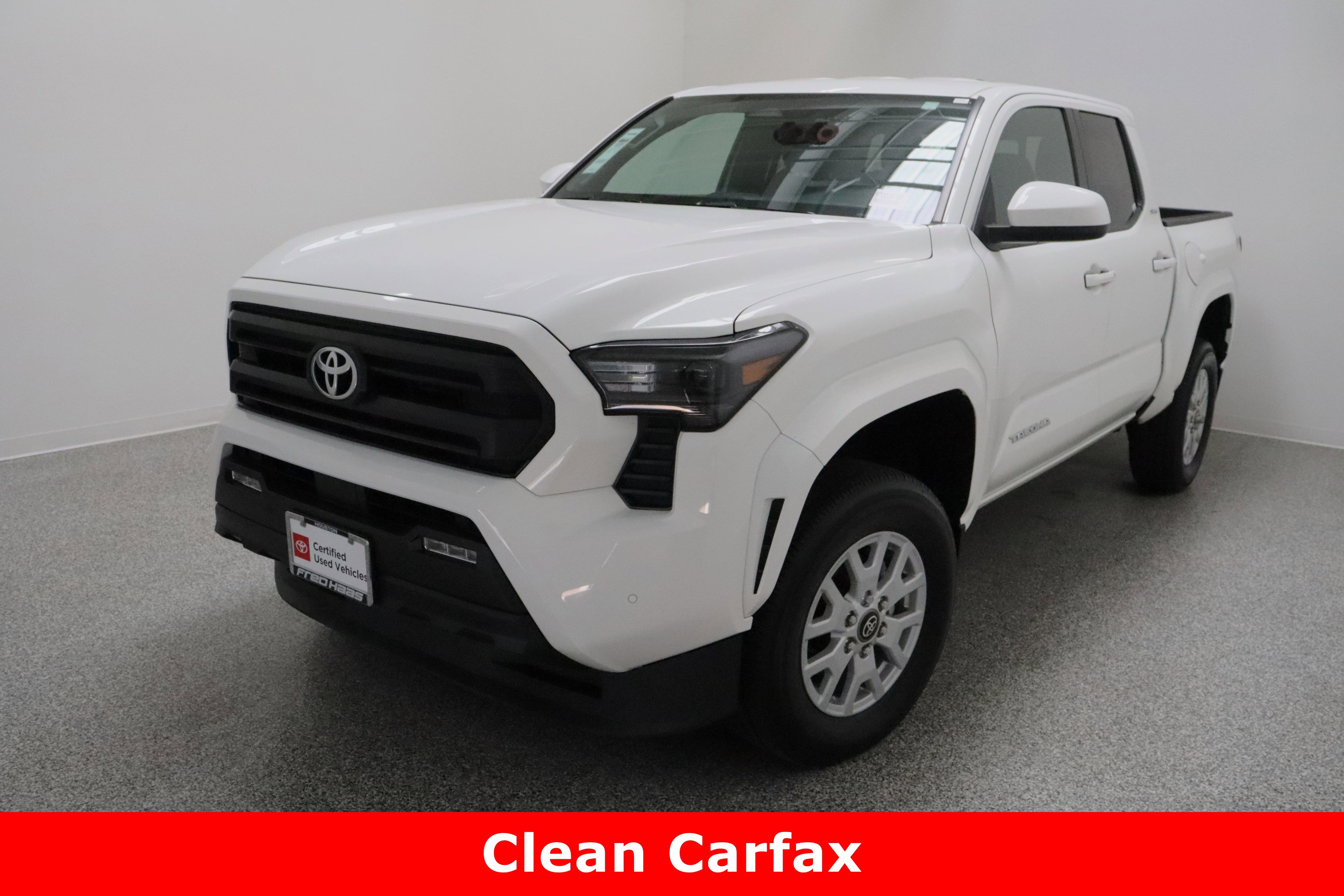 Certified 2024 Toyota Tacoma SR5 image 2