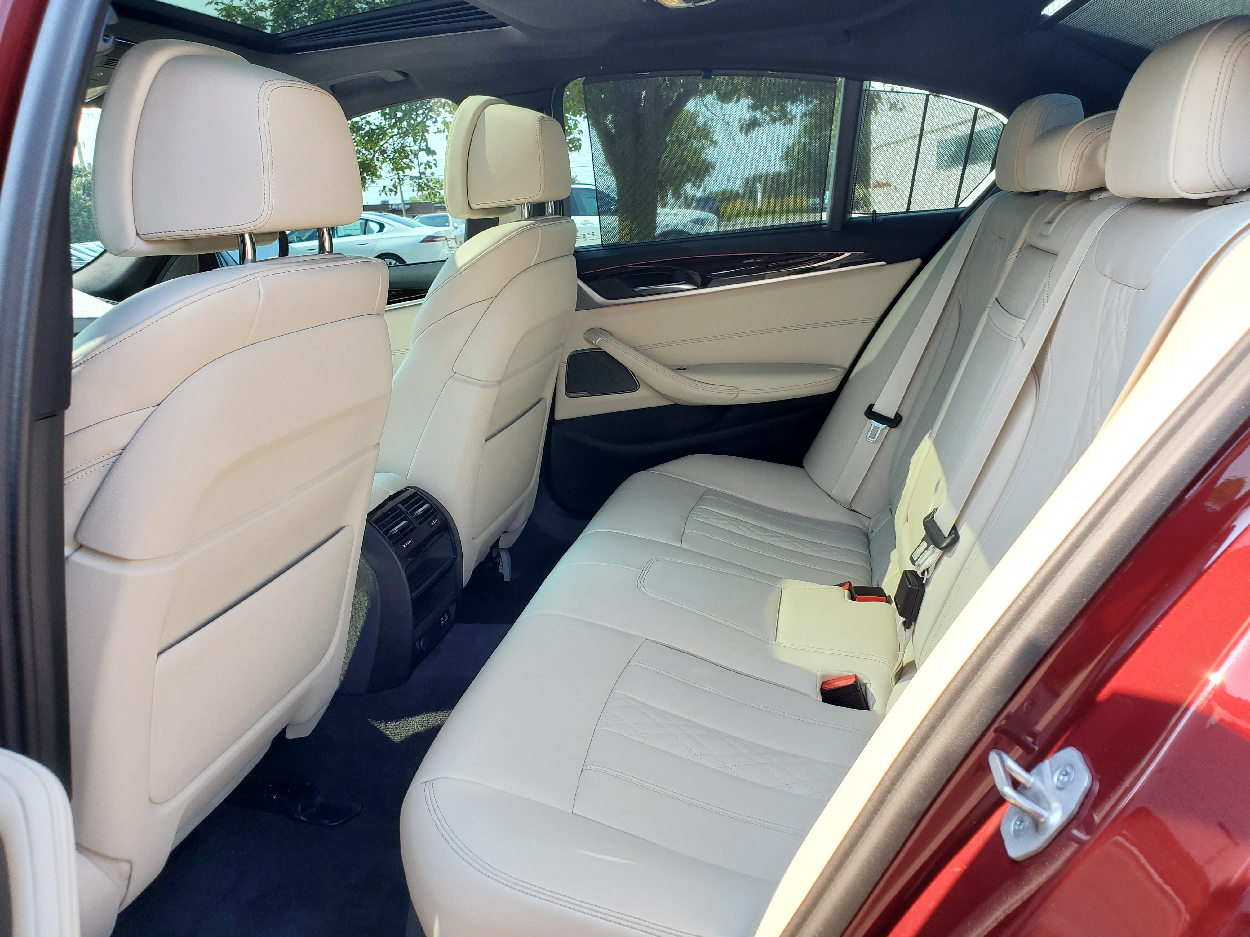 Used 2023 BMW 540i xDrive w/ Executive Package AWD/4WD image 35
