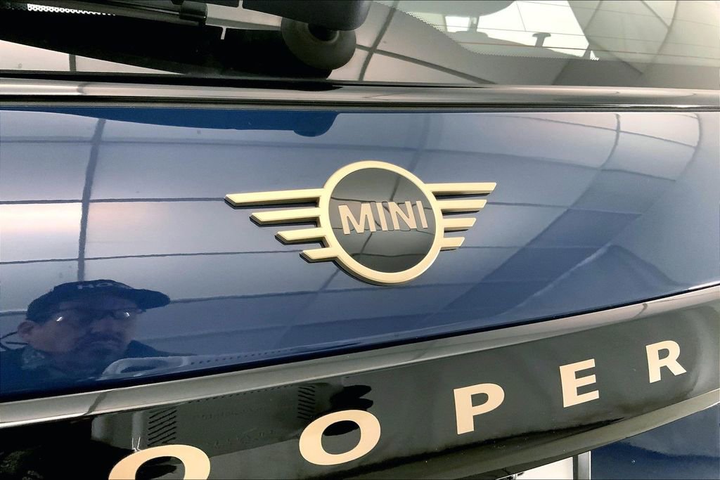 Certified 2025 MINI Cooper S image 30