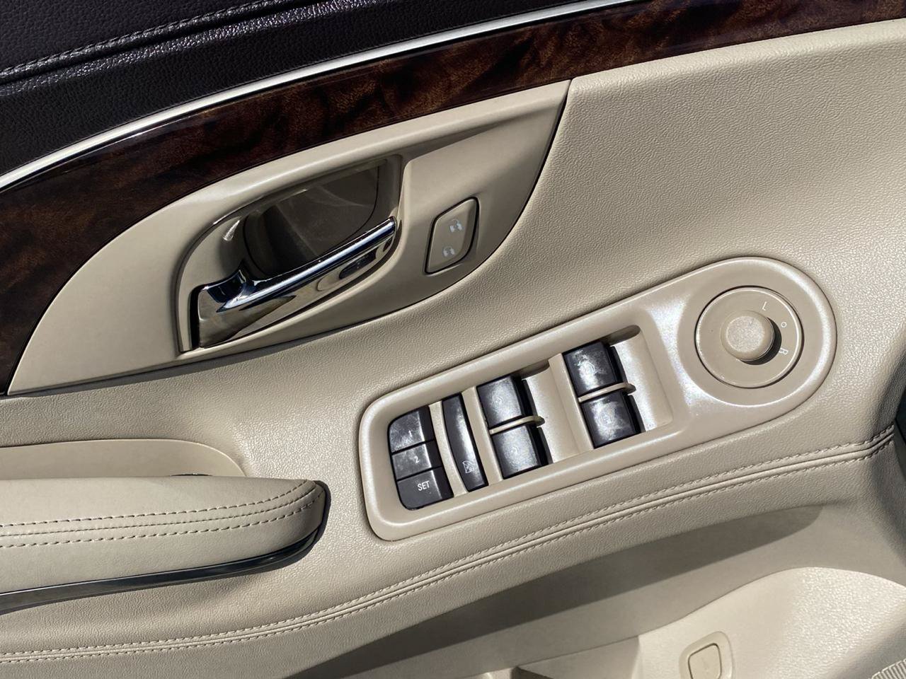 Used 2015 Buick LaCrosse Leather w/ Driver Confidence Package #1 FWD image 17