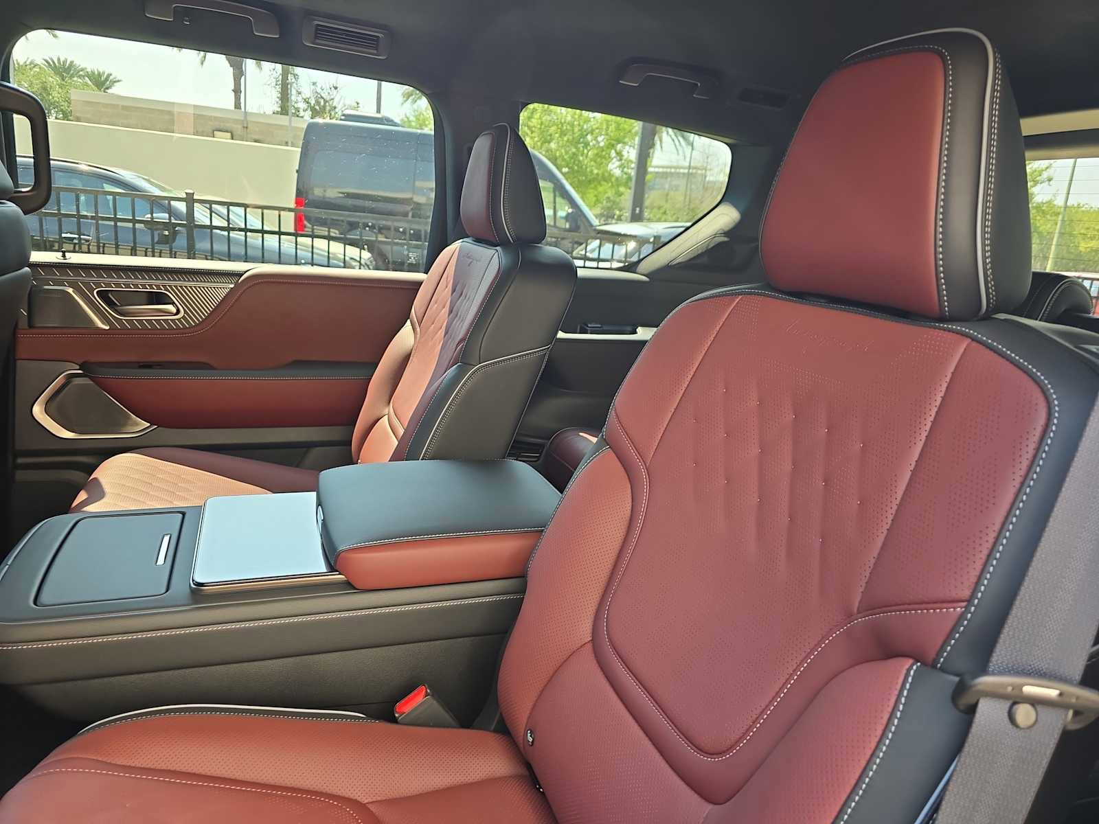 New 2026 INFINITI QX80 Autograph w/ Premium Cargo Package image 12