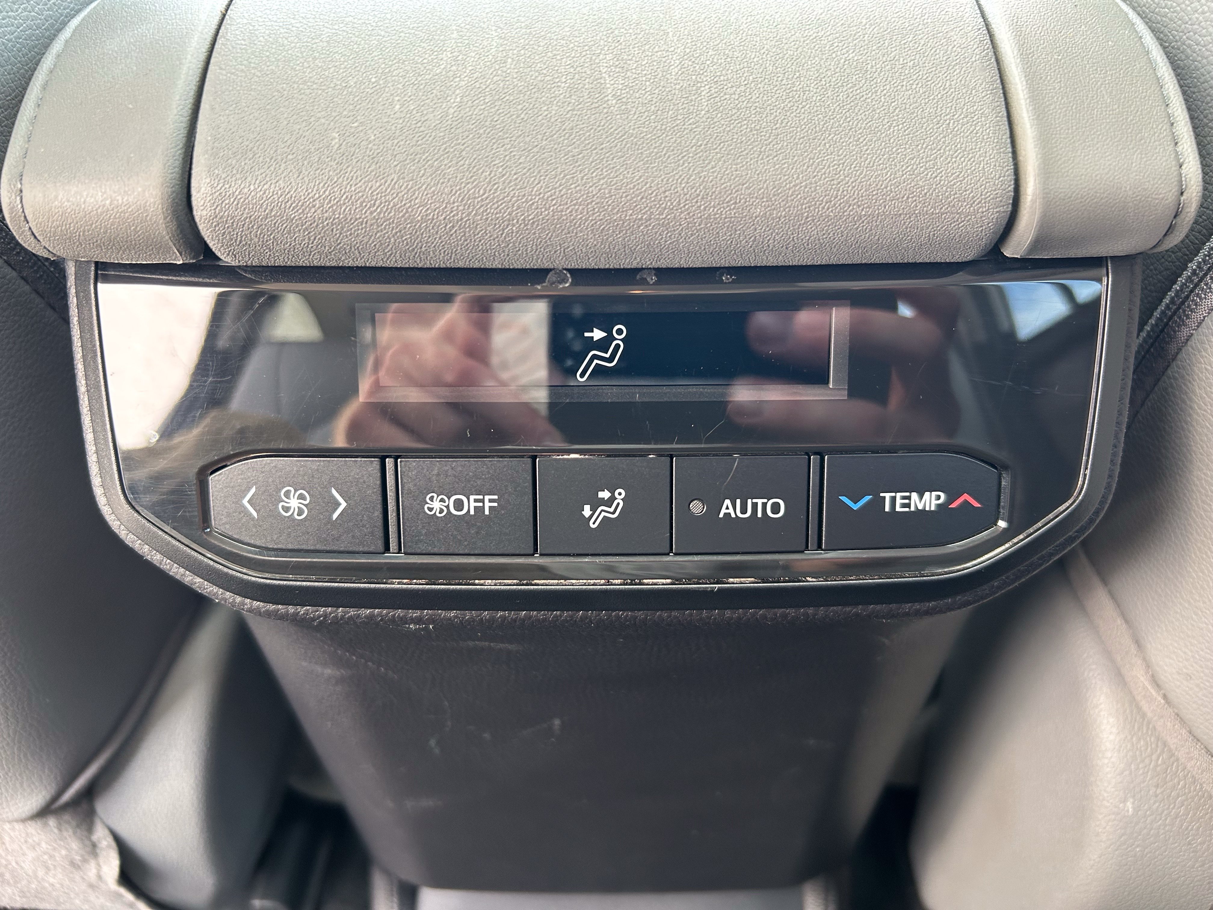 Certified 2020 Toyota Highlander XLE AWD/4WD image 20