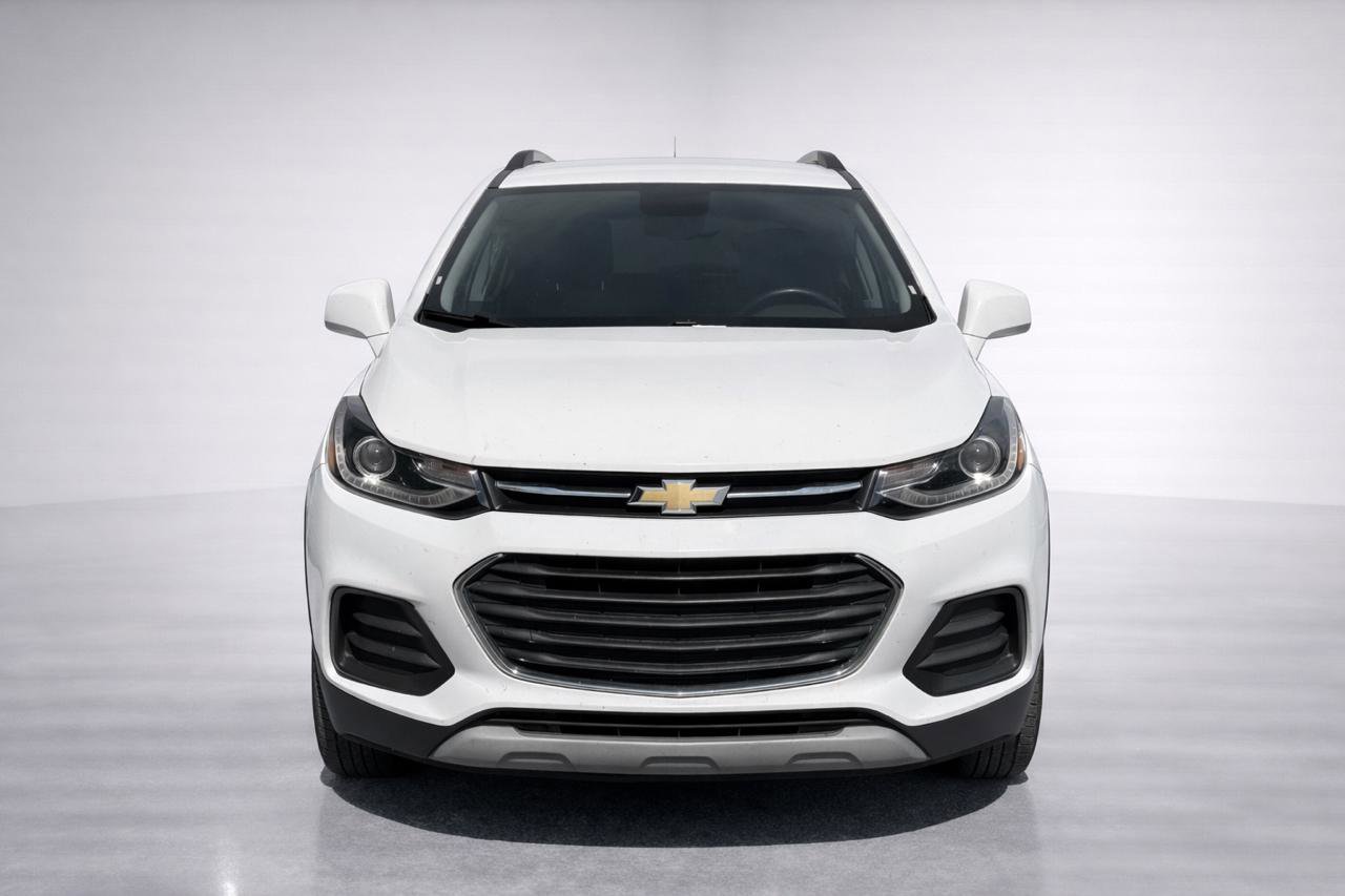 Used 2020 Chevrolet Trax LT w/ Driver Confidence Package image 8