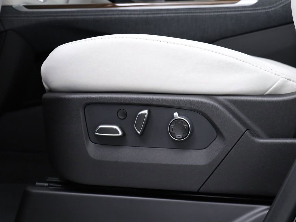 Used 2026 Cadillac Escalade Platinum Sport image 41