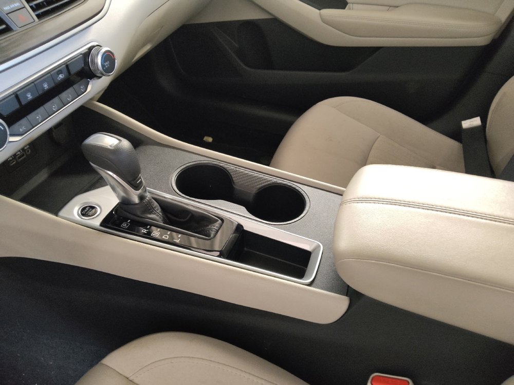 Used 2025 Nissan Altima 2.5 SV image 26