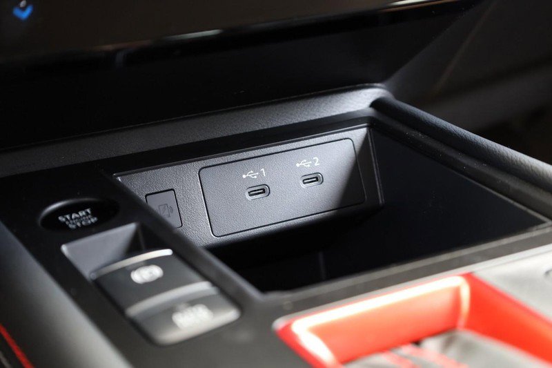 New 2025 Nissan Kicks SR image 17