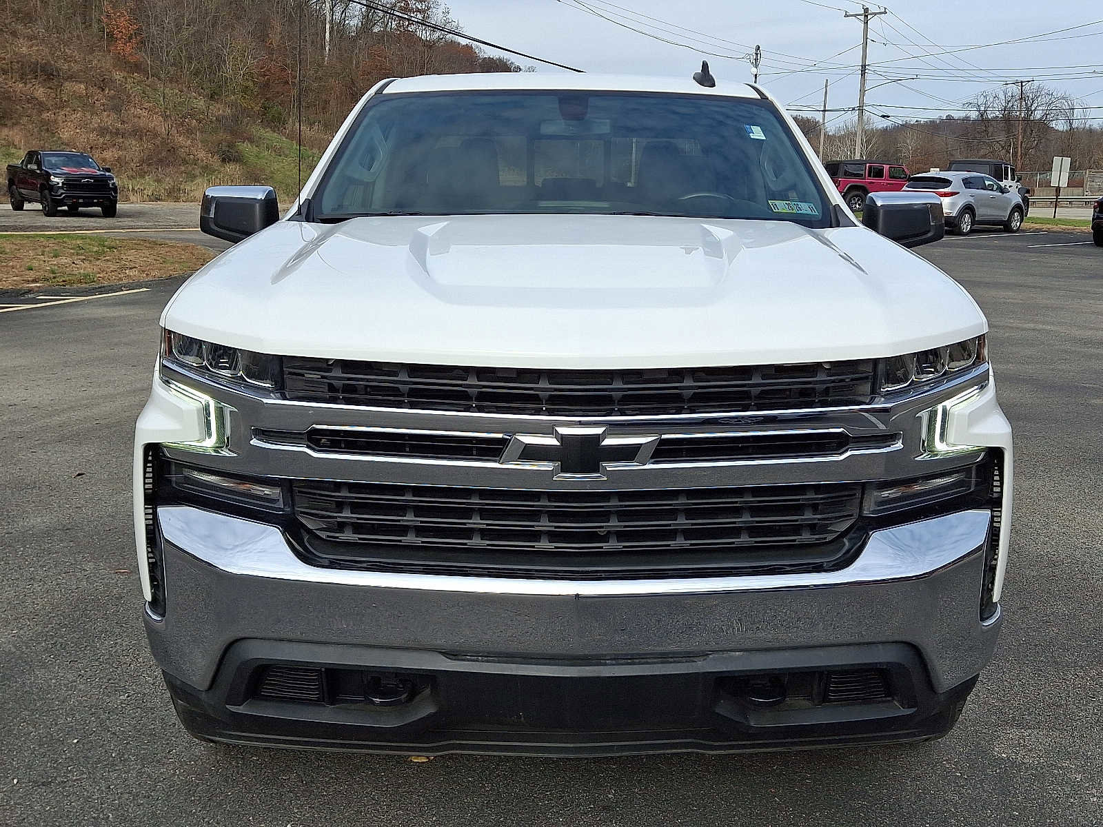 Used 2021 Chevrolet Silverado 1500 LT image 2