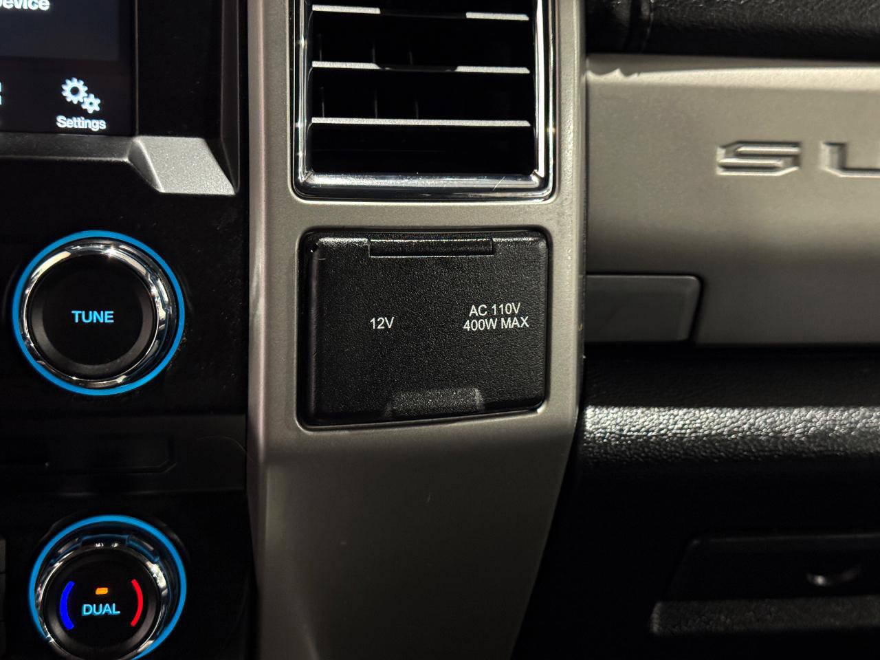 Used 2018 Ford F250 Lariat w/ FX4 Off-Road Package AWD/4WD image 23