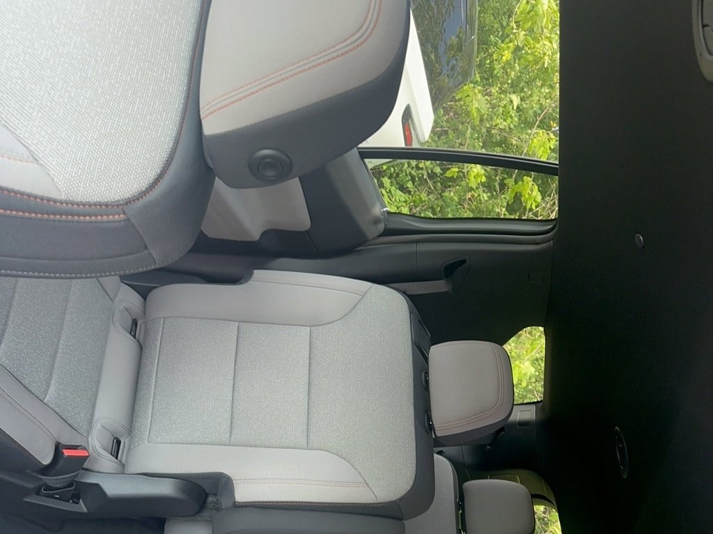 New 2026 Chevrolet Traverse LT image 7