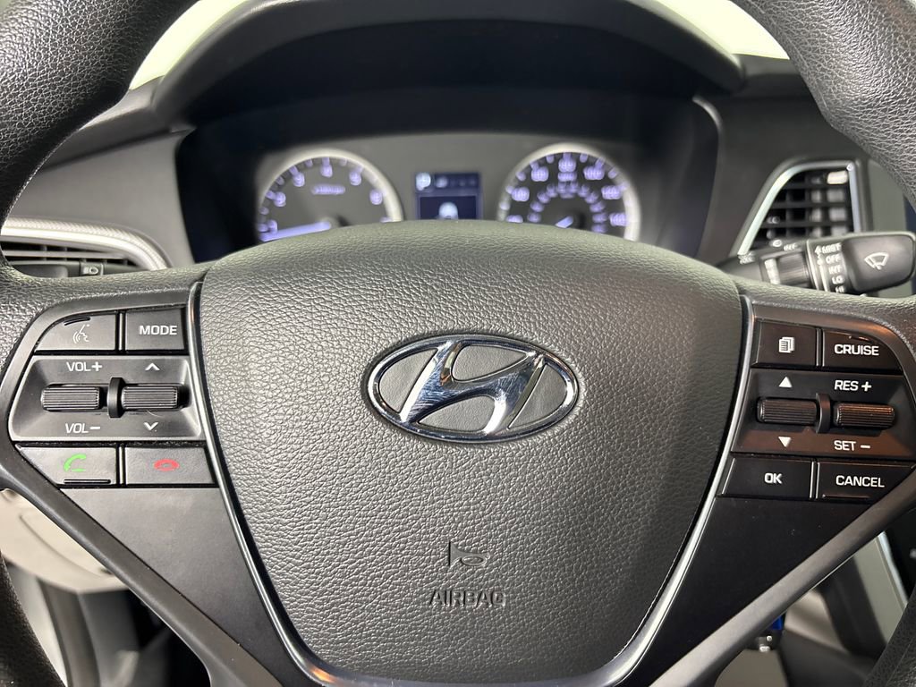 Used 2016 Hyundai Sonata SE image 12