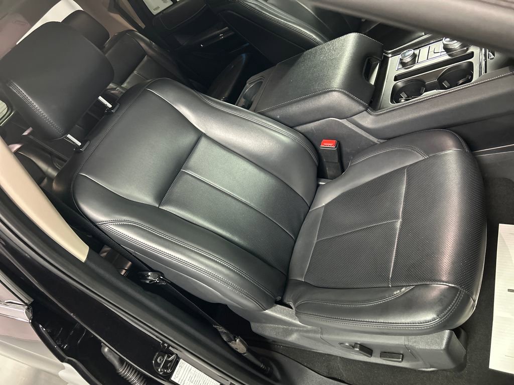 Used 2024 Ford Expedition Max XLT image 26