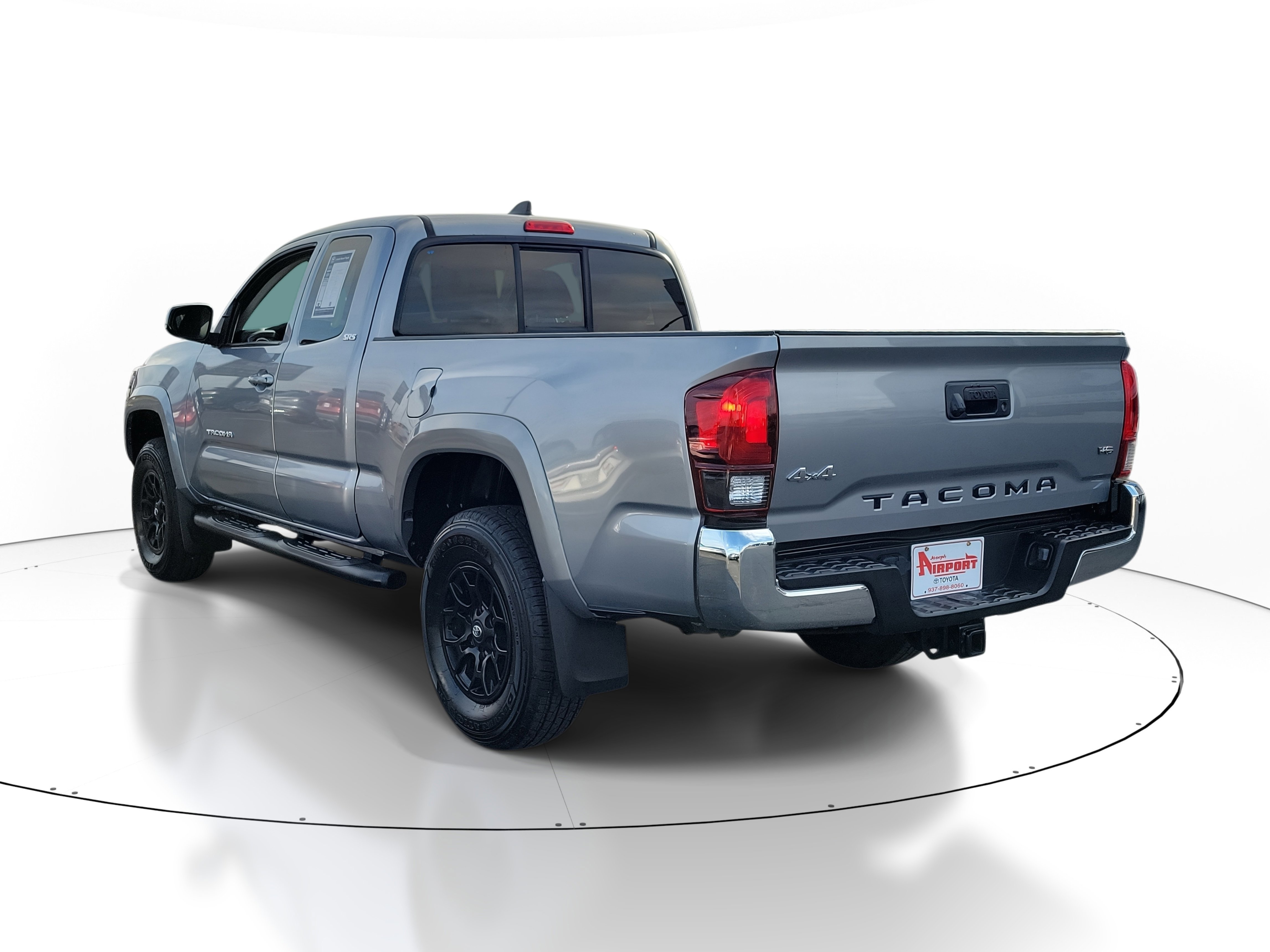 Used 2021 Toyota Tacoma SR5 image 3