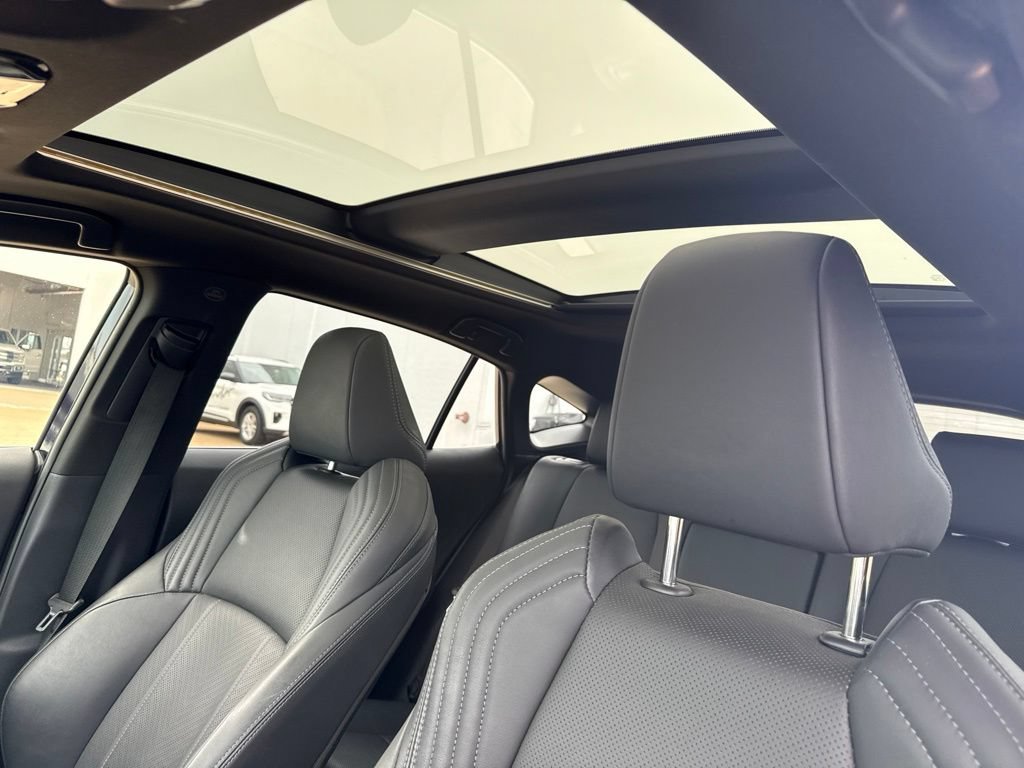 Used 2021 Toyota Venza Limited w/ Advanced Technology Package AWD/4WD image 9