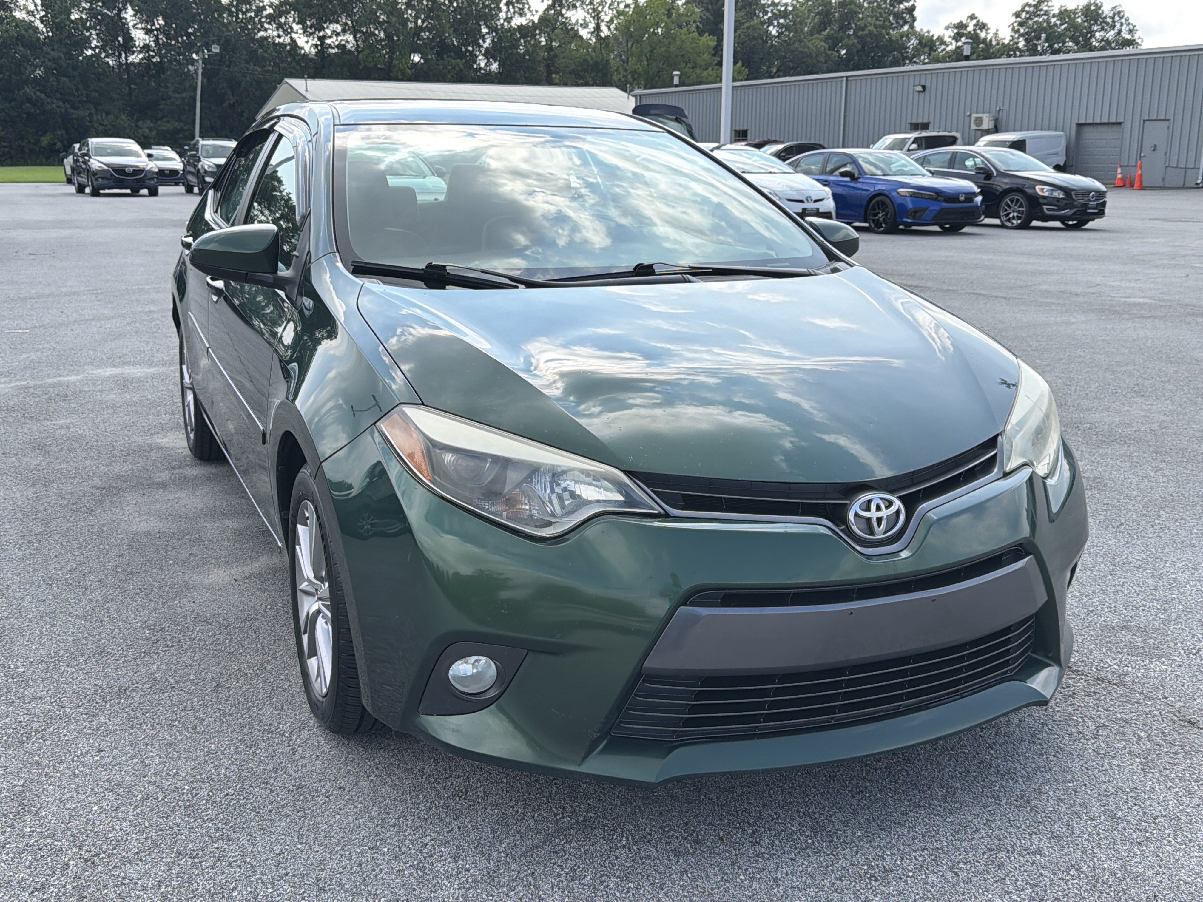 Used 2015 Toyota Corolla LE w/ Body Protection Package #1 FWD image 1