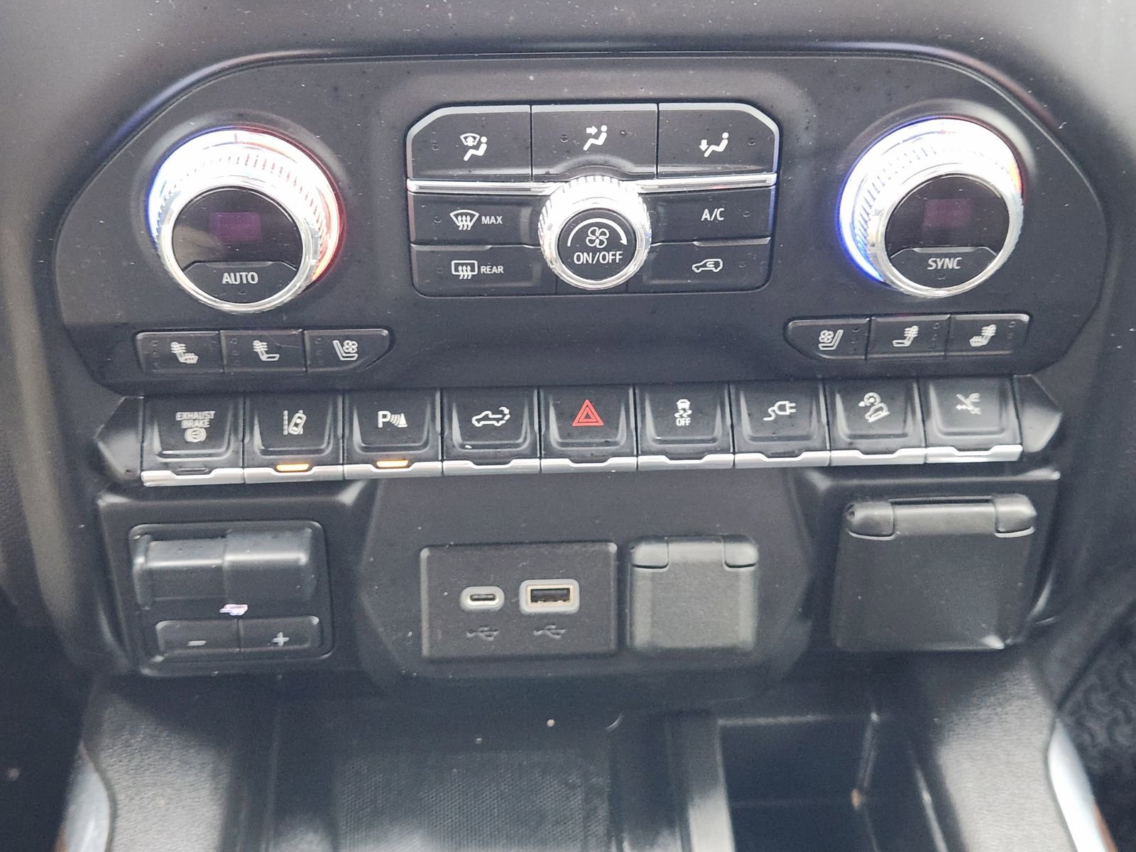 Used 2021 GMC Sierra 2500 Denali w/ Denali Ultimate Package image 19