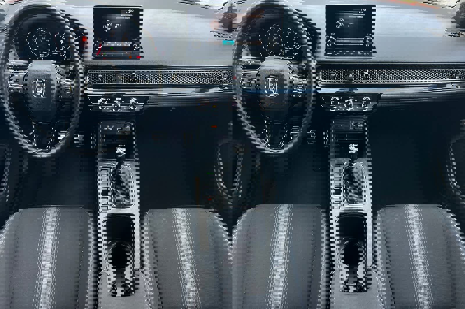 Used 2023 Honda Civic Sport image 4