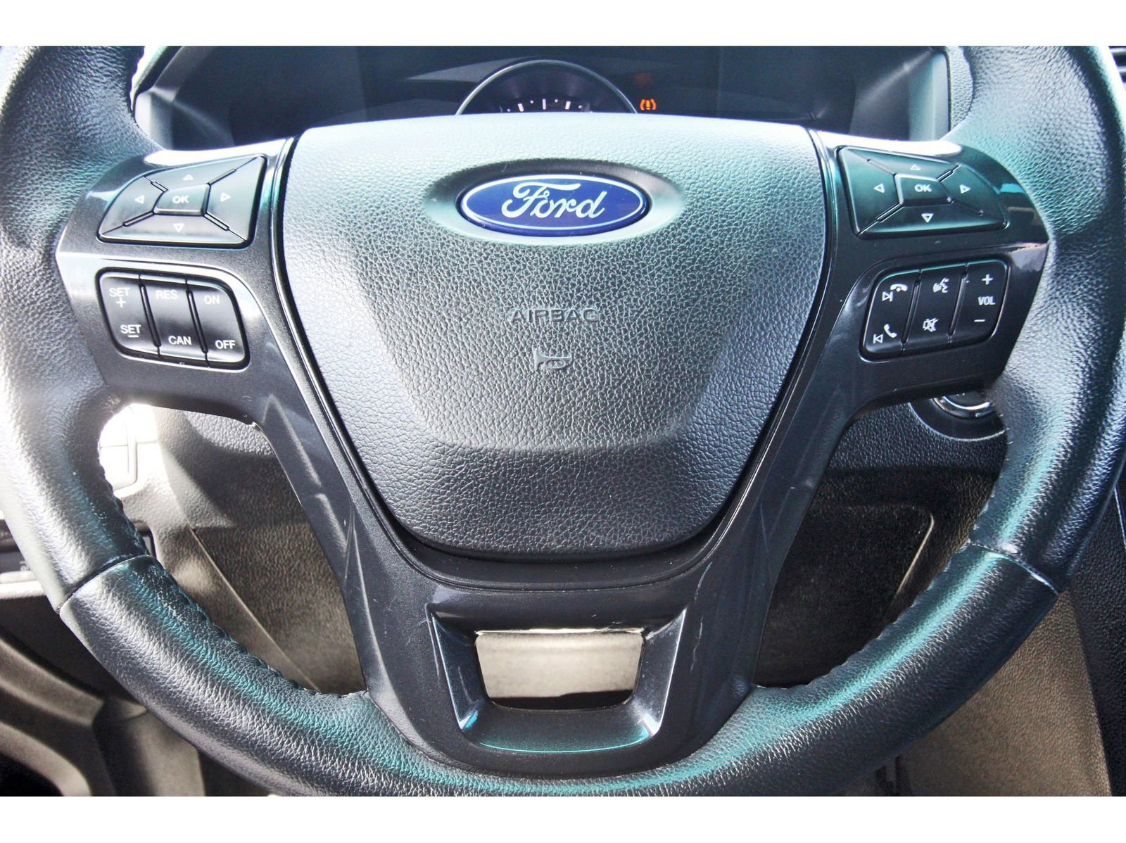 Used 2017 Ford Explorer XLT w/ Equipment Group 202A image 18