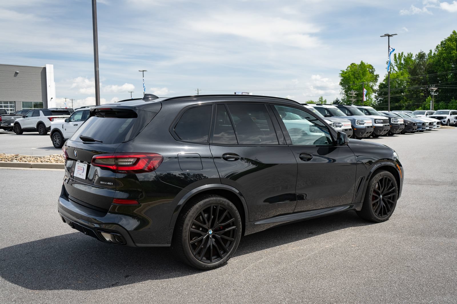 Used 2023 BMW X5 sDrive40i w/ M Sport Package RWD image 10