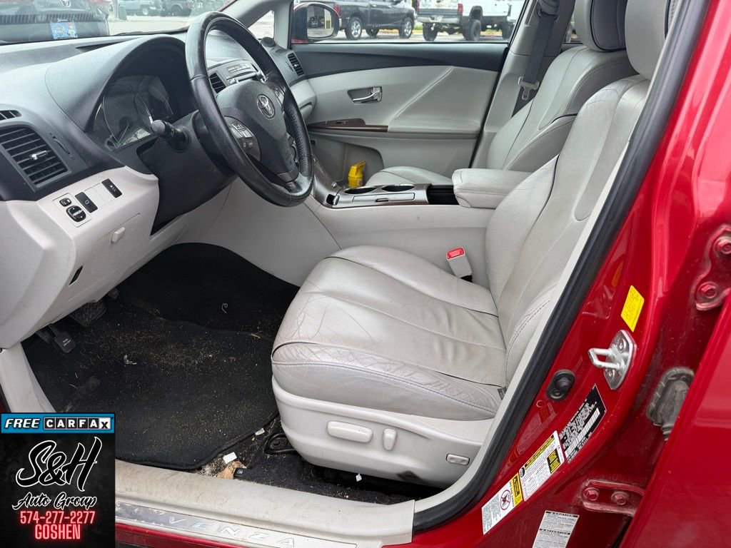 Used 2011 Toyota Venza AWD w/ Premium Pkg #2 image 3