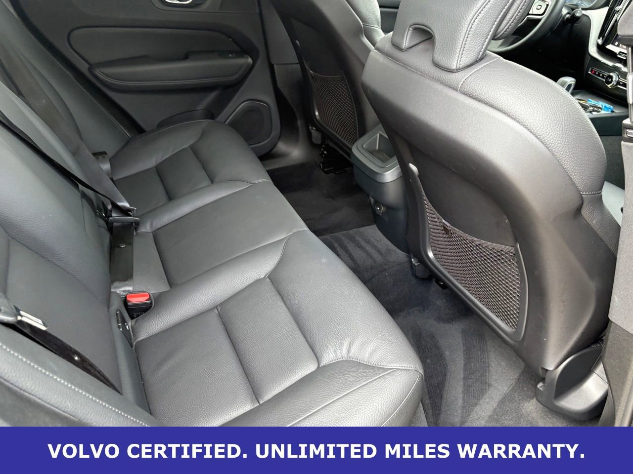 Certified 2025 Volvo XC60 B5 Plus AWD/4WD image 34
