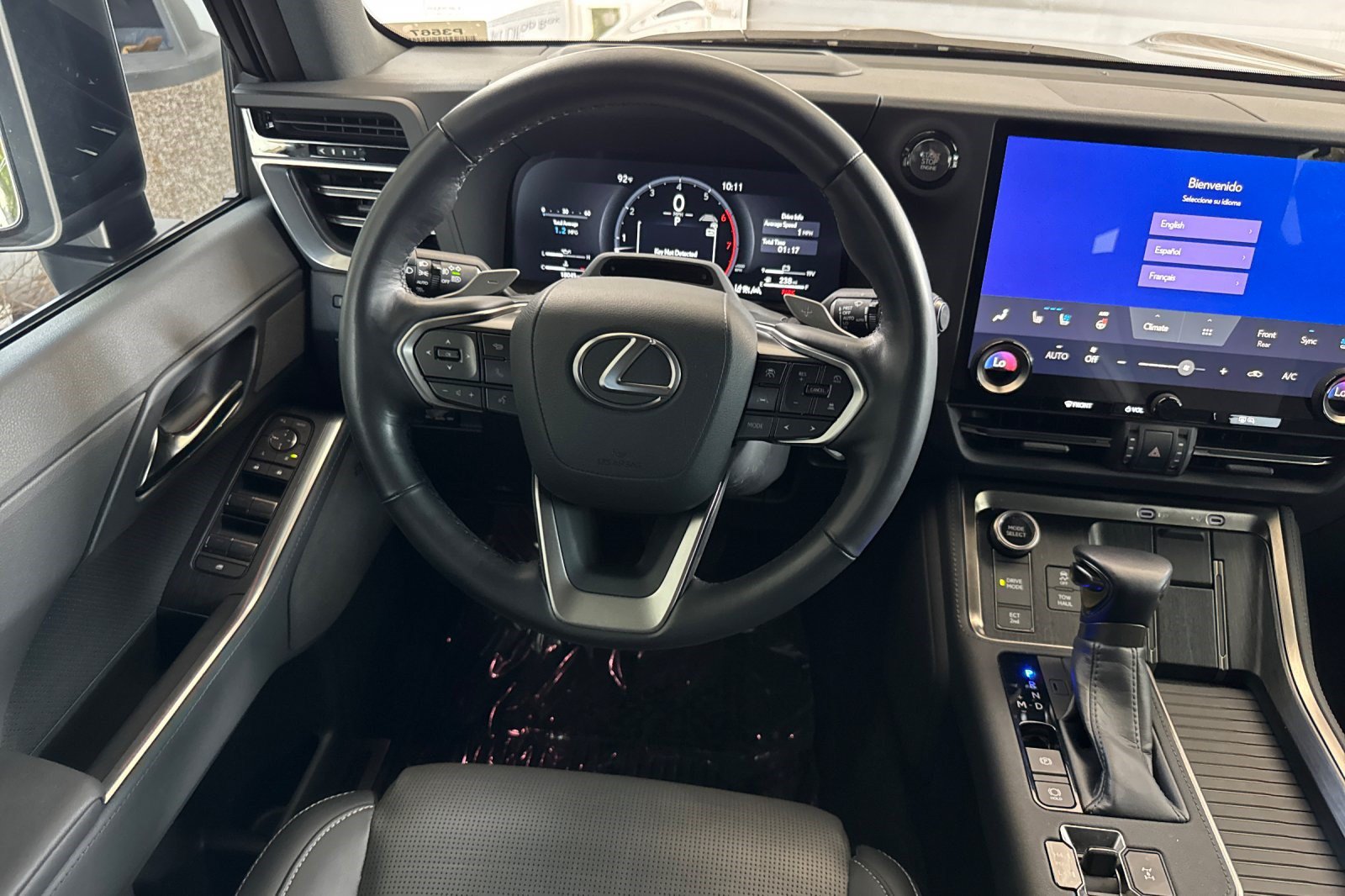 Certified 2024 Lexus GX 550 w/ Accessory Package (31) AWD/4WD image 18