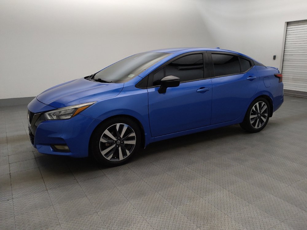 Used 2020 Nissan Versa SR FWD image 2