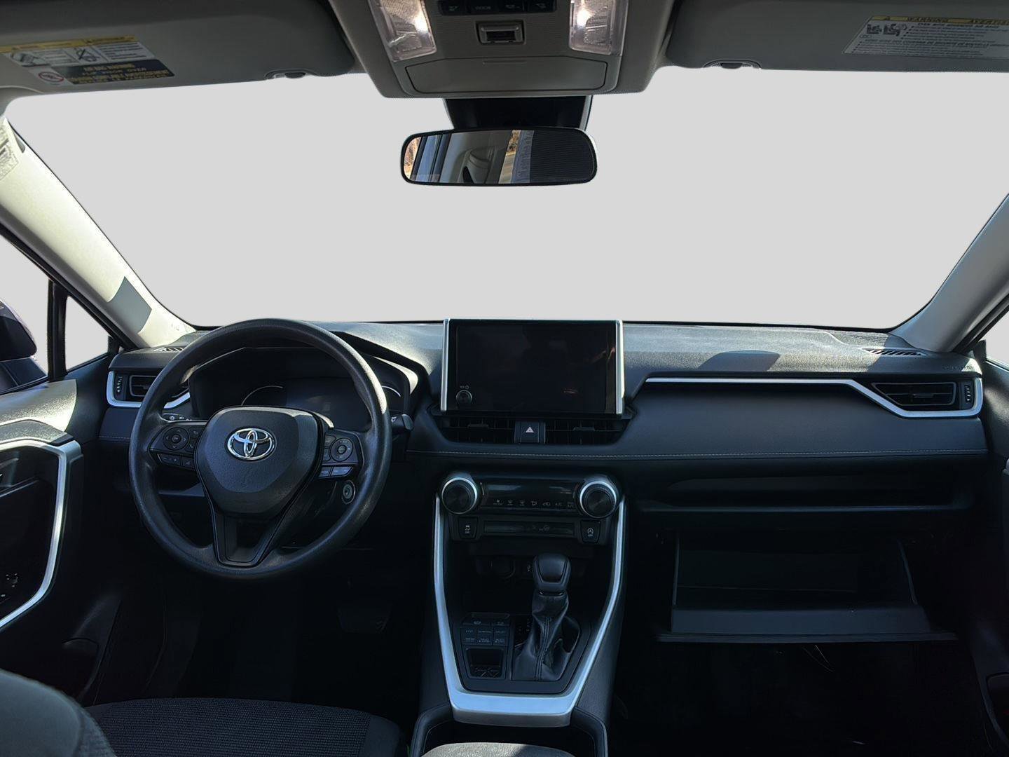 Used 2023 Toyota RAV4 LE image 23