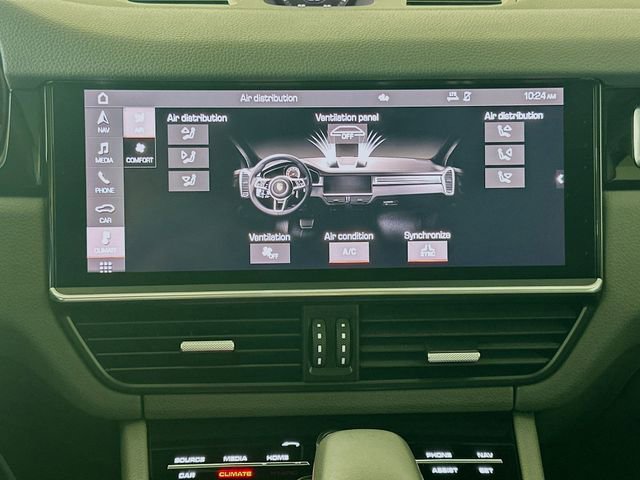 Used 2021 Porsche Cayenne Coupe AWD/4WD image 16