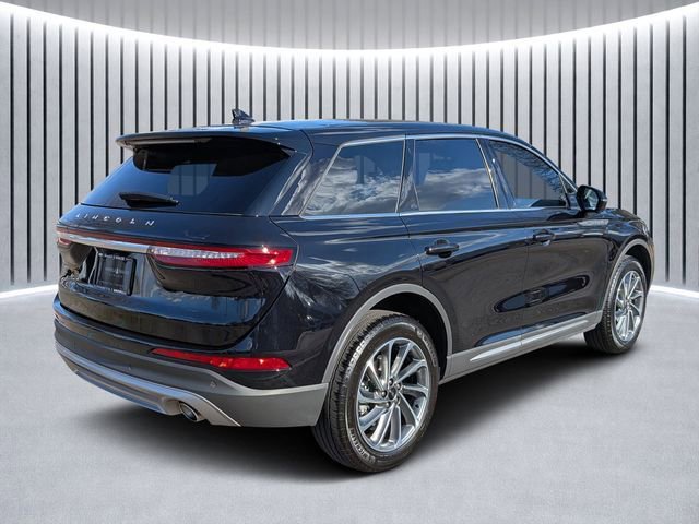 Certified 2024 Lincoln Corsair FWD w/ Equipment Group 101A image 3