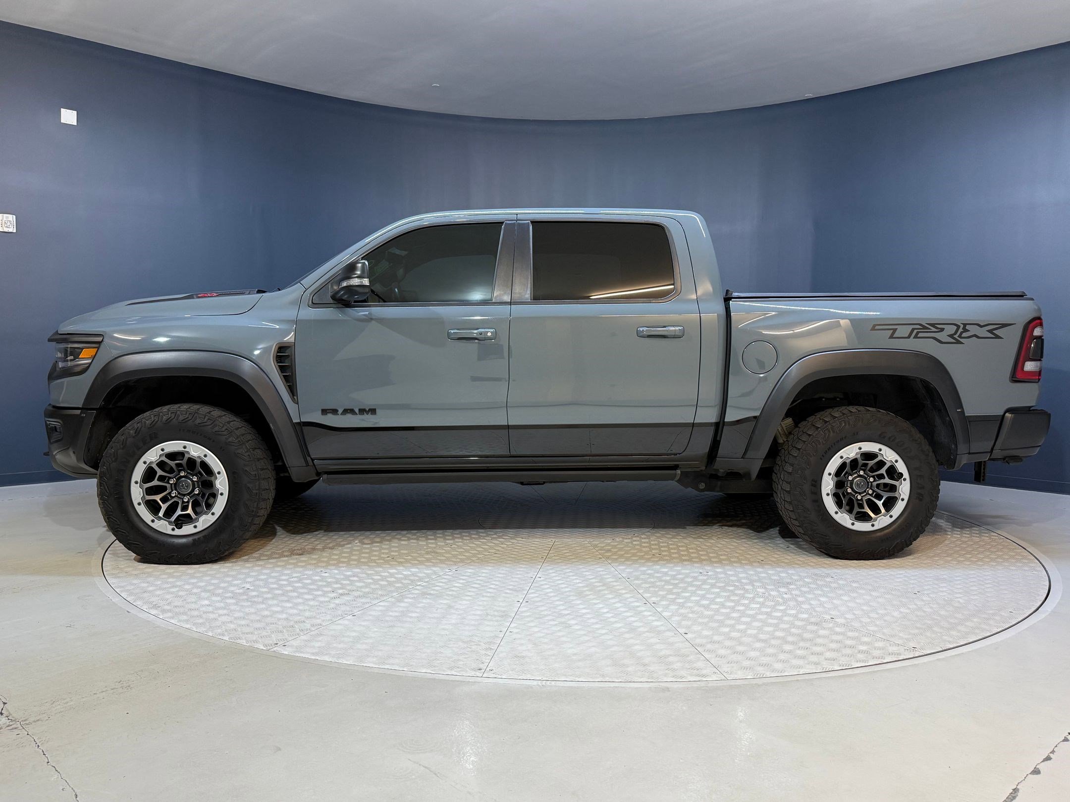 Used 2021 RAM 1500 TRX w/ TRX Lanuch Edition image 2