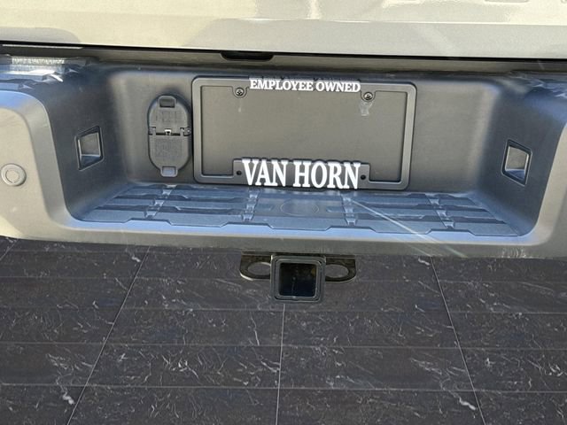 Used 2024 Nissan Frontier SV w/ SV Convenience Package image 30