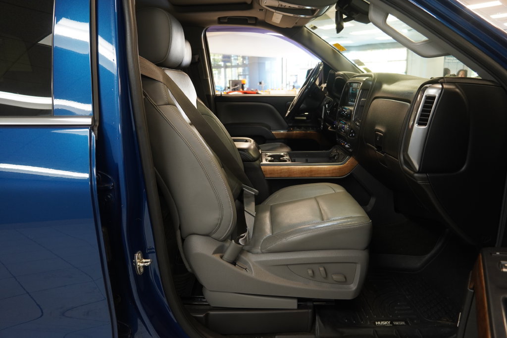 Used 2015 Chevrolet Silverado 1500 LTZ w/ LTZ Plus Package AWD/4WD image 62