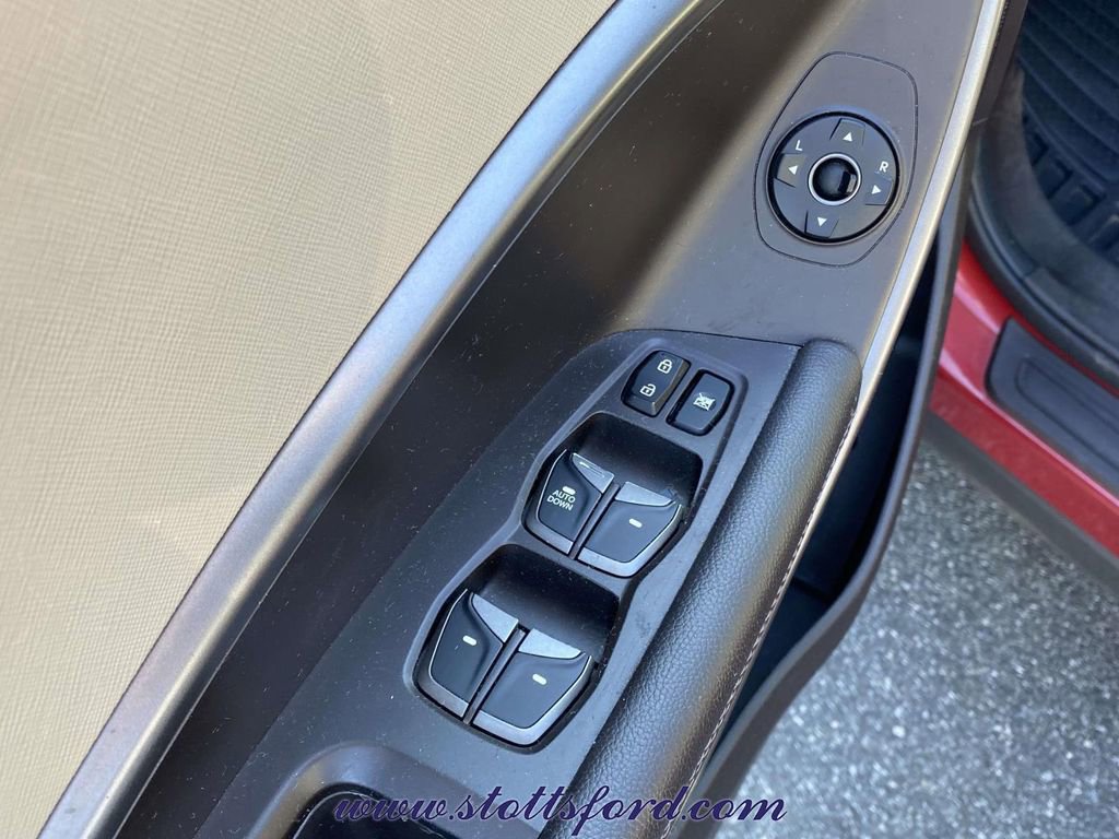 Used 2018 Hyundai Santa Fe Sport image 17