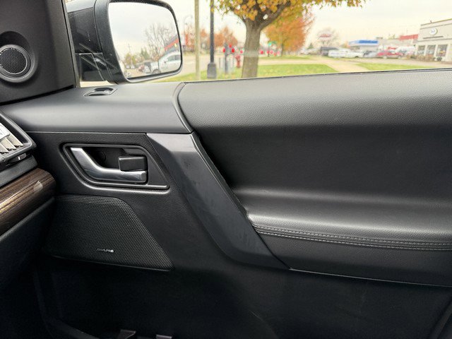 Used 2011 Land Rover LR2 HSE image 35