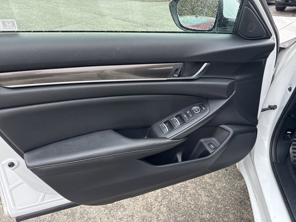 Used 2019 Honda Accord Sport image 14