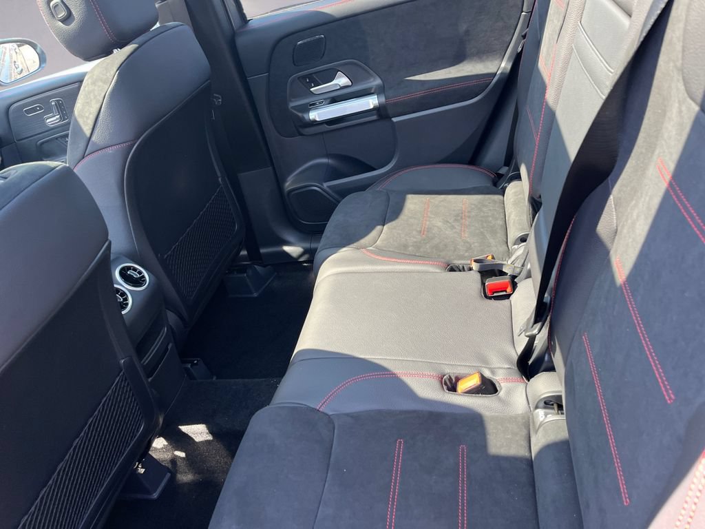 New 2026 Mercedes-Benz GLB 250 4MATIC image 8