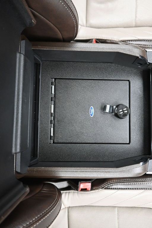 Used 2020 Ford F150 Limited w/ Trailer Tow Package image 27