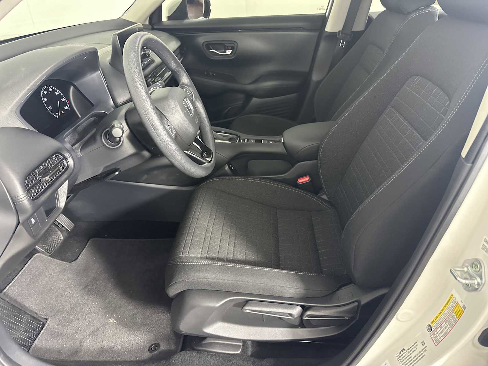Used 2024 Honda HR-V LX image 8