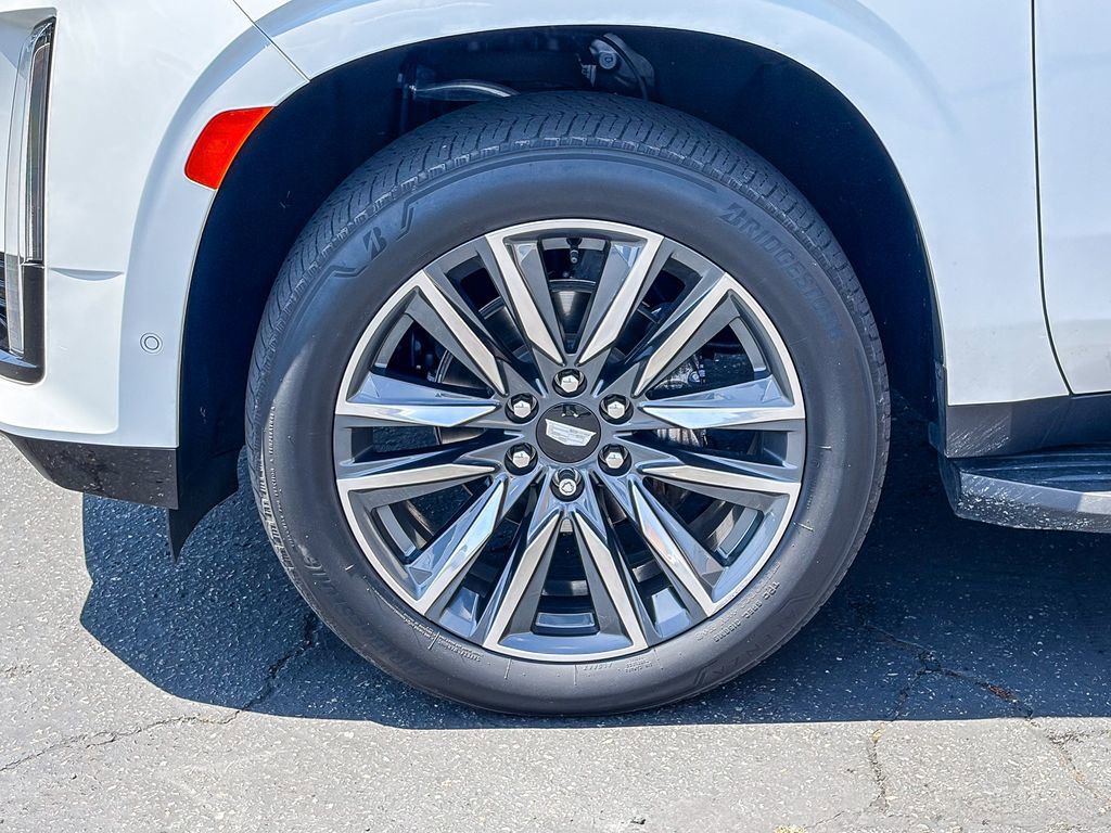 Certified 2022 Cadillac Escalade Sport AWD/4WD image 4
