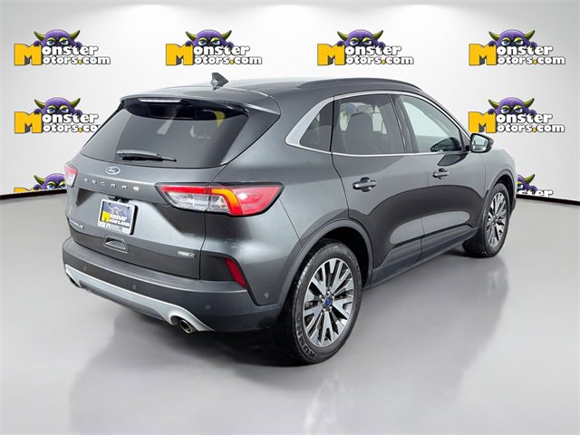 Used 2020 Ford Escape Titanium image 5