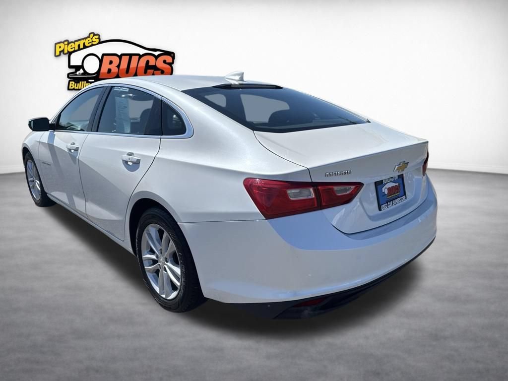 Used 2017 Chevrolet Malibu LT FWD image 3