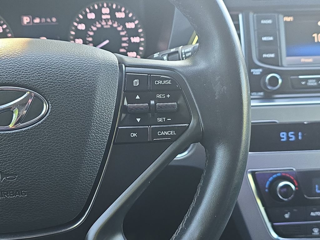 Used 2015 Hyundai Sonata Sport w/ Option Group 03 FWD image 17