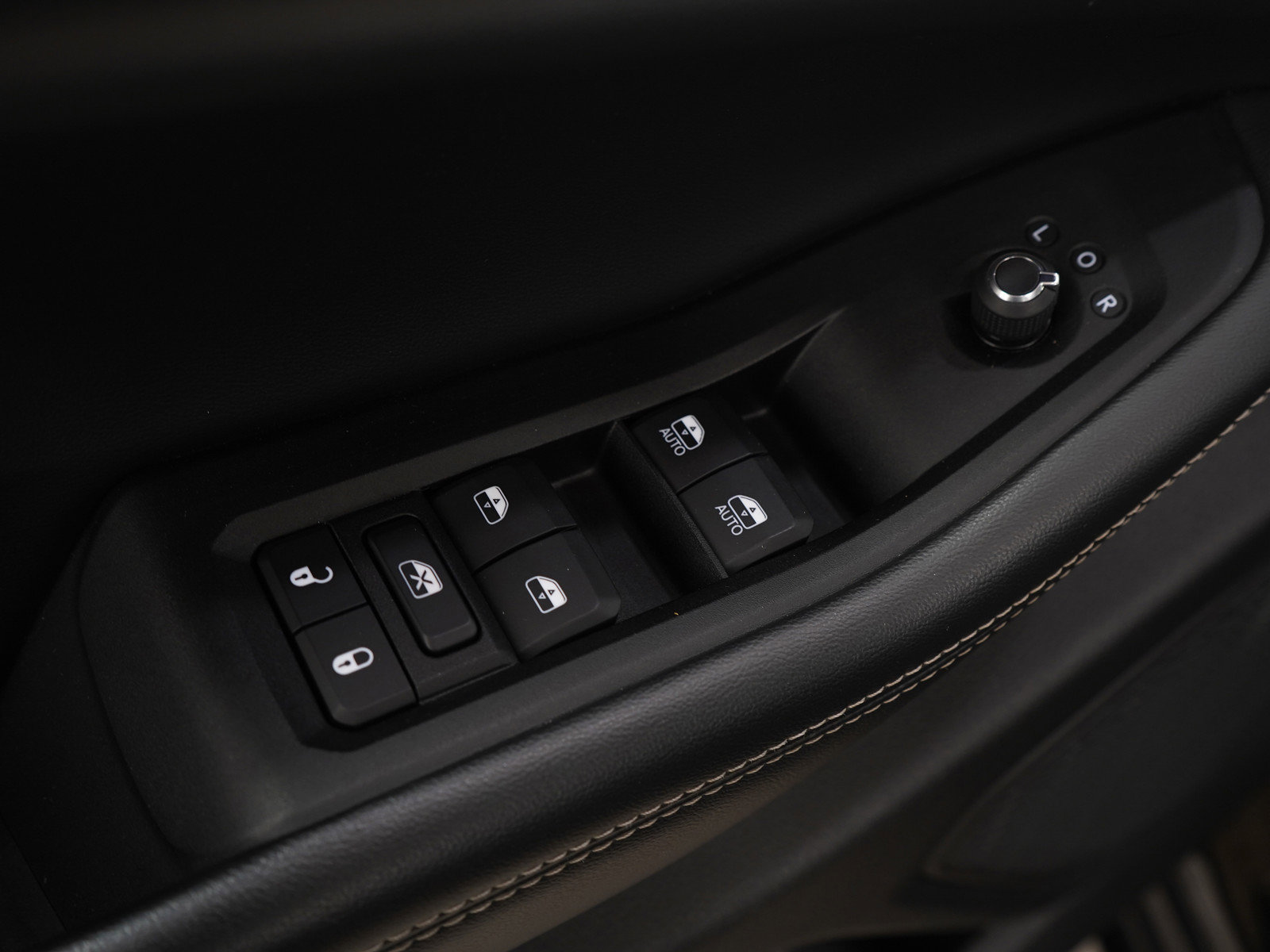 Used 2023 Jeep Grand Cherokee L Laredo image 23