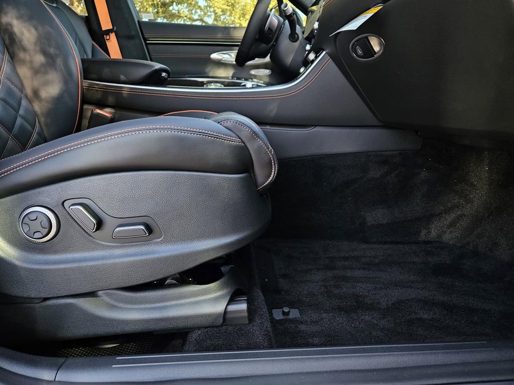 New 2026 Genesis GV70 3.5T Sport Prestige image 9