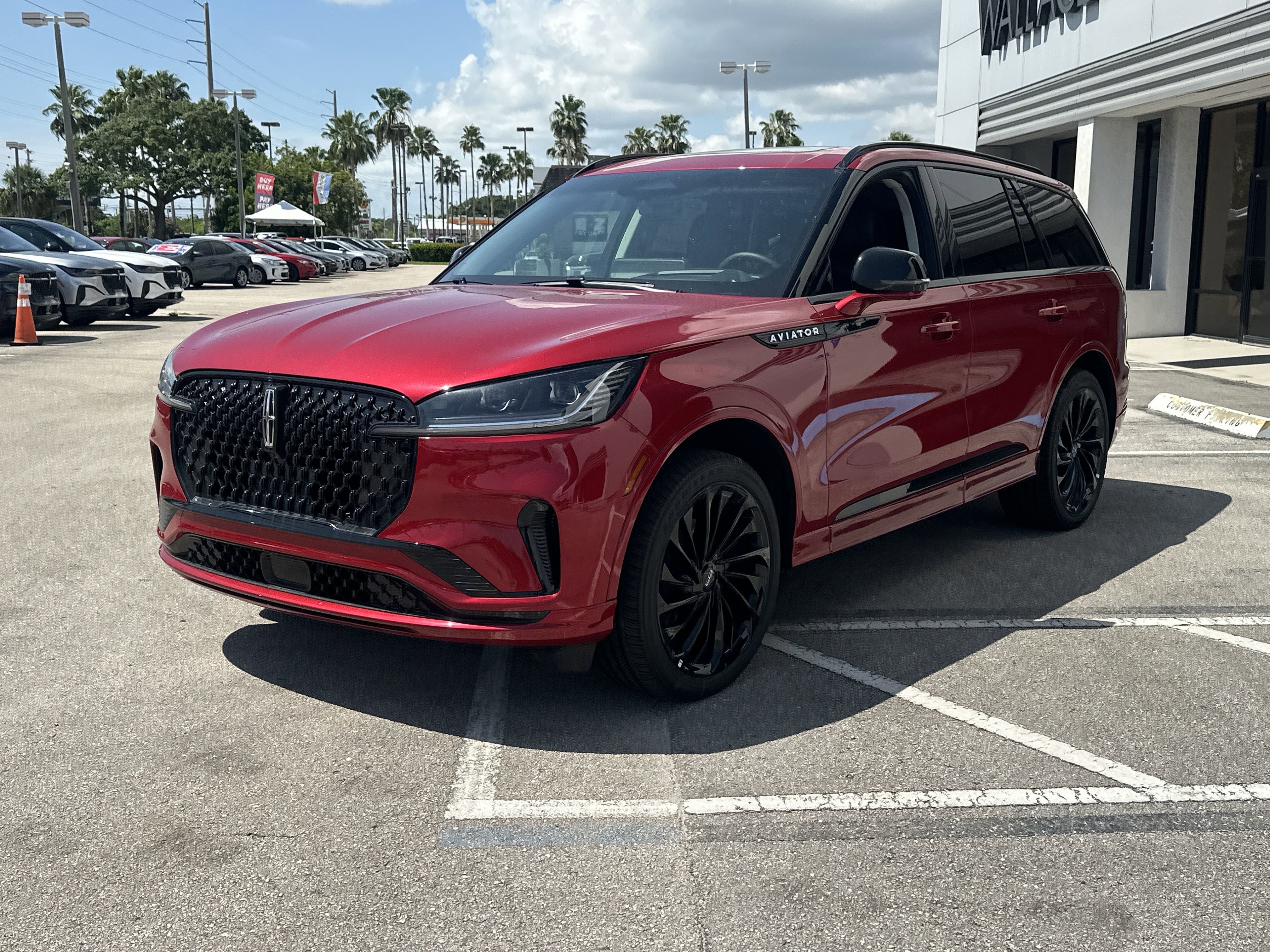 New 2025 Lincoln Aviator Reserve w/ Equipment Group 201A image 2