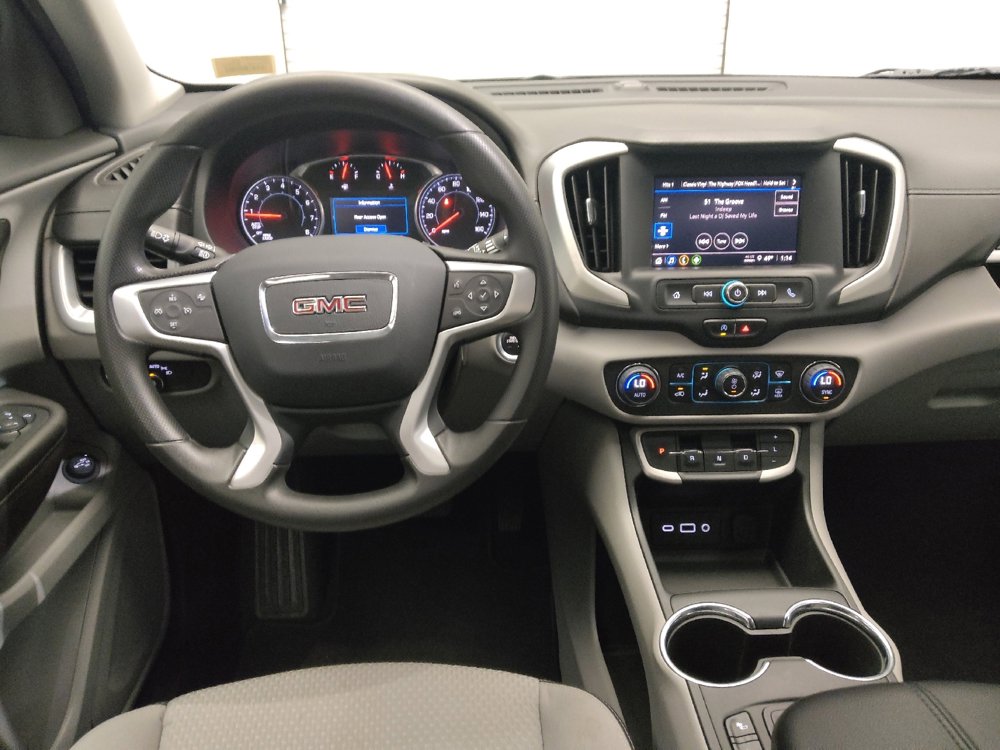 Used 2023 GMC Terrain SLE w/ Driver Convenience Package image 22